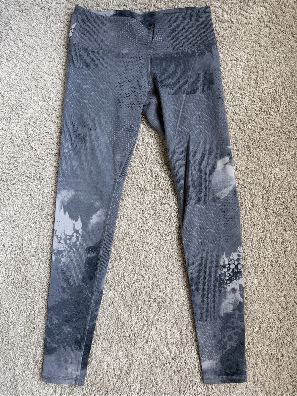 Alo Yoga Gray Patterned Active Leggings